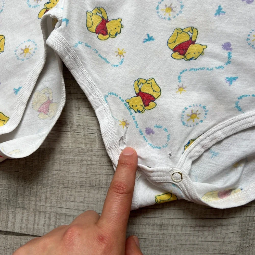 Vintage Winnie the Pooh Baby Bundle Sleeper Bodysuits Blanket Set White Yellow
